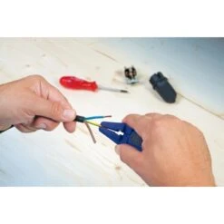 LUX Kabelstripper Comfort 3 LUX Kabelstripper Comfort -Werkzeugladen 235127 picture 1